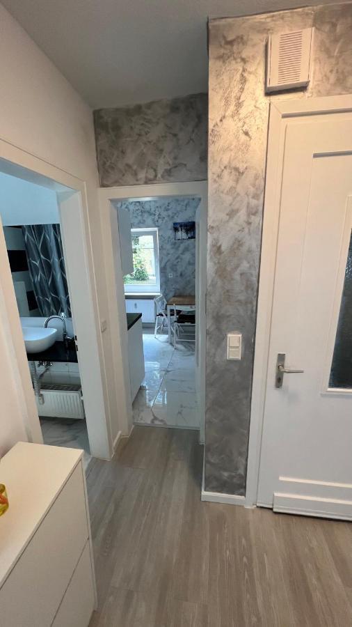 Cozy And Modern 1 Bedroom 3 Room Apartment Висбаден Екстериор снимка