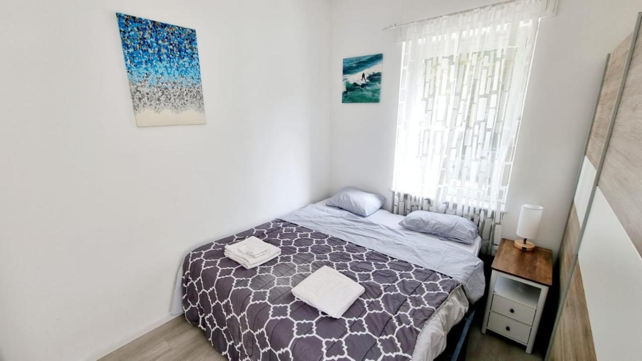 Cozy And Modern 1 Bedroom 3 Room Apartment Висбаден Екстериор снимка